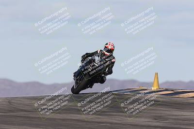 media/Nov-16-2025-Race Pace (Sun) [[8c5fa54630]]/Verified Riders/1-Turns 9 and 10 (925am)/